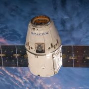 Obrázek: Projekt Starlink: SpaceX vyšle na oběžnou dráhu Země přes tisíc satelitů