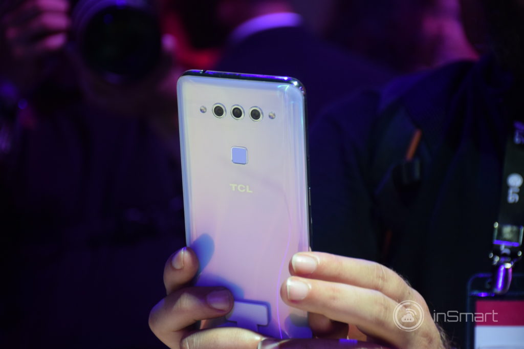 Obrázek: Další ohebný smartphone? TCL uvede v ČR vlastní smartphone i televize s 8K