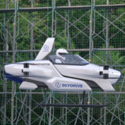 Obrázek: Éra létajících automobilů se blíží, pilotovaný test vozidla SD-03 dopadl dobře