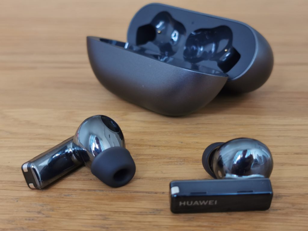 Obrázek: Recenze Bluetooth sluchátek Huawei FreeBuds Pro: Nenechte se rušit okolním hlukem