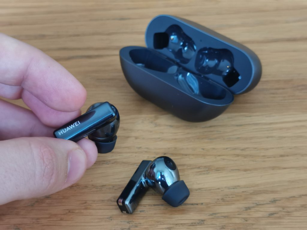 Obrázek: Recenze Bluetooth sluchátek Huawei FreeBuds Pro: Nenechte se rušit okolním hlukem