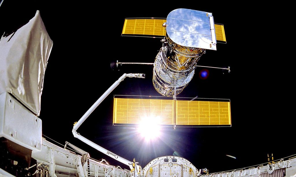 Obrázek: NASA má vážné problémy s Hubbleovým teleskopem, závadu se nedaří odstranit Obrázek: NASA má vážné problémy s Hubbleovým teleskopem, závadu se nedaří odstranit