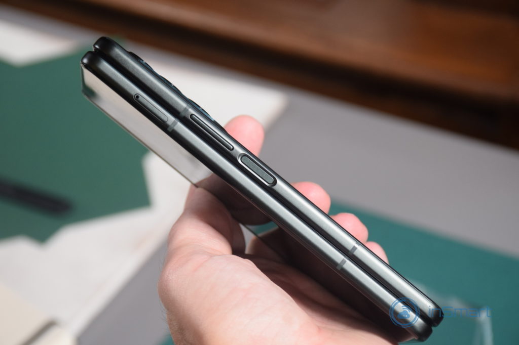 Obrázek: Třetí generace ohýbacích telefonů je tu. Samsung Galaxy Z Flip 3 nadchne, Z Fold 3 už tolik ne