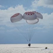 Obrázek: Posádka Inspiration4 je zpět na Zemi, první plně civilní cesta do vesmíru SpaceX úspěšně zakončena