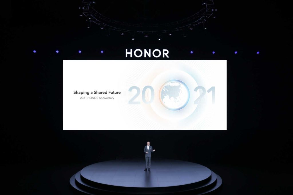 Obrázek: HONOR oslavil 1. rok samostatné značky: Znovu roste a plánuje levný model X30 Obrázek: HONOR oslavil 1. rok samostatné značky: Znovu roste a plánuje levný model X30
