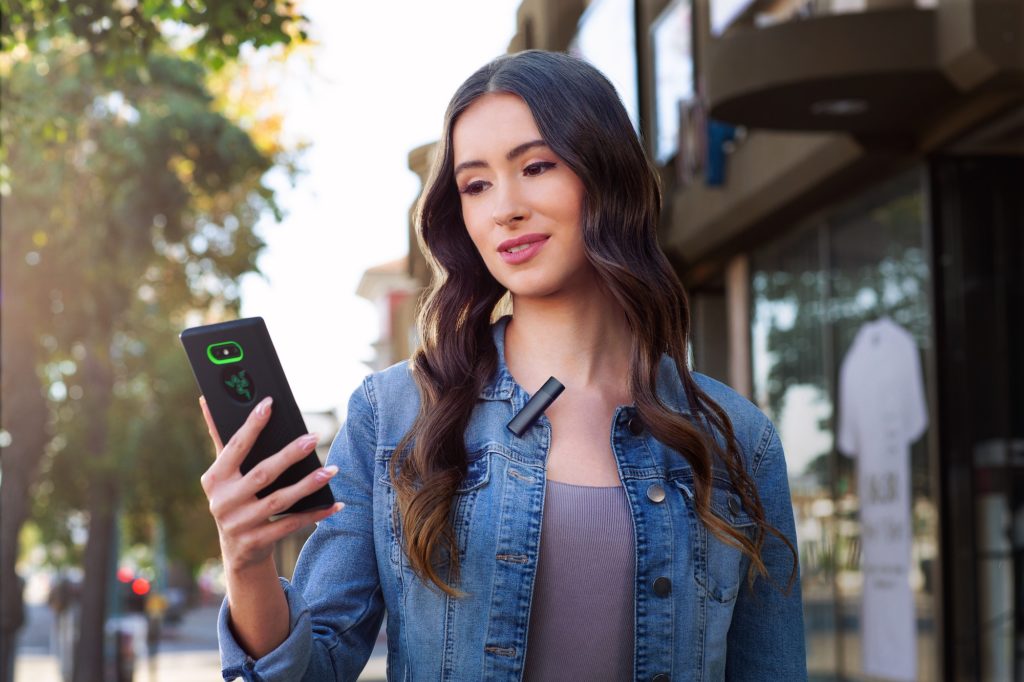 Obrázek: Razer představil bezdrátový mikrofon s umělou inteligencí pro streamery a YouTubery Obrázek: Razer představil bezdrátový mikrofon s umělou inteligencí pro streamery a YouTubery