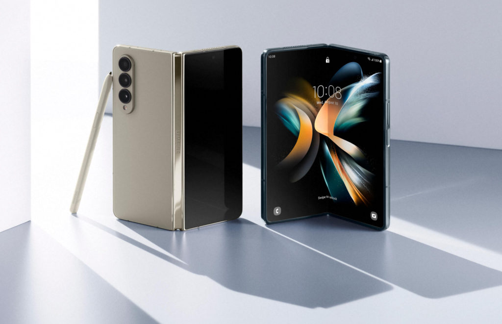 Obrázek: Telefon s tabletem uvnitř: Nový Galaxy Z Fold4 je levnější a výkonnější Obrázek: Telefon s tabletem uvnitř: Nový Galaxy Z Fold4 je levnější a výkonnější