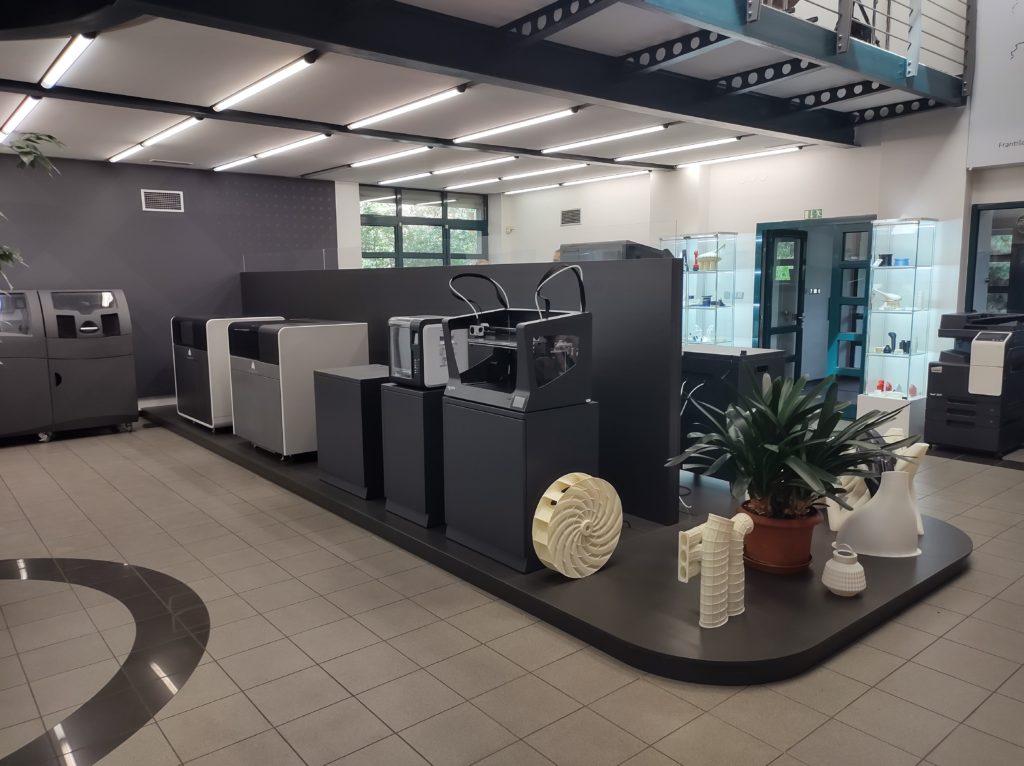 Obrázek: Hlubočepský 3D tisk: Showroom na okraji Prokopského údolí Obrázek: Hlubočepský 3D tisk: Showroom na okraji Prokopského údolí