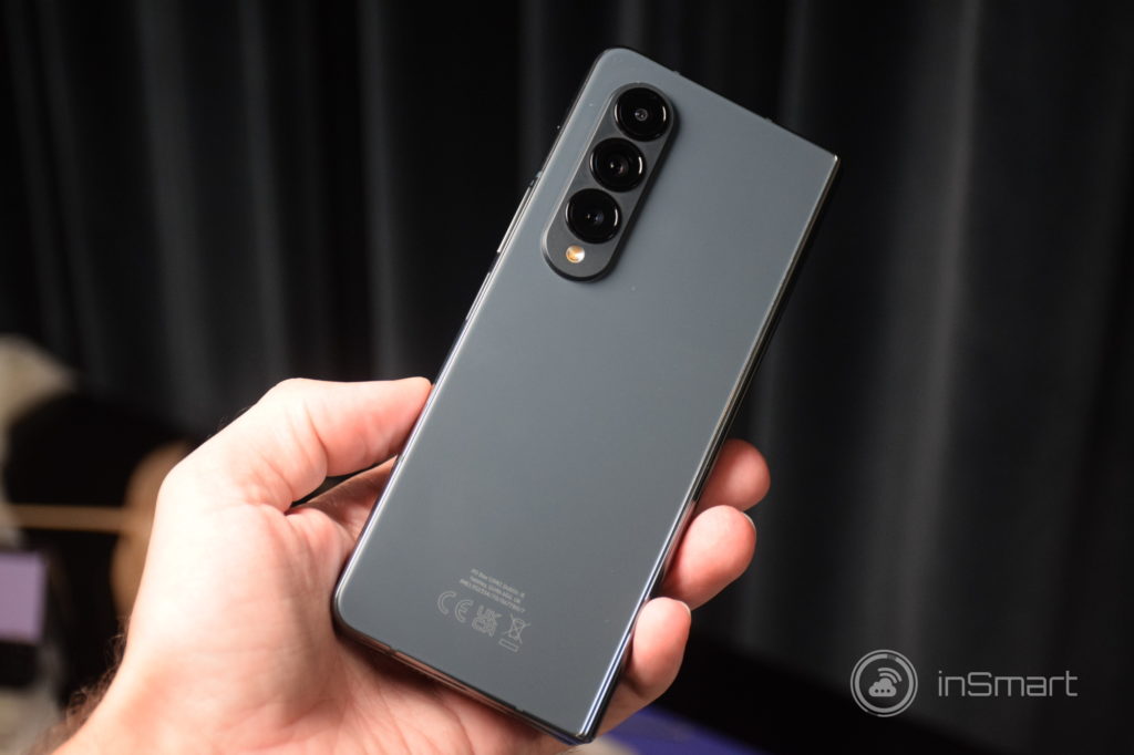Obrázek: Telefon s tabletem uvnitř: Nový Galaxy Z Fold4 je levnější a výkonnější