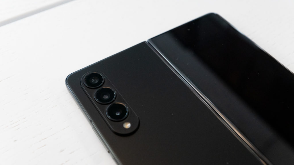 Obrázek: Telefon s tabletem uvnitř: Nový Galaxy Z Fold4 je levnější a výkonnější Obrázek: Telefon s tabletem uvnitř: Nový Galaxy Z Fold4 je levnější a výkonnější