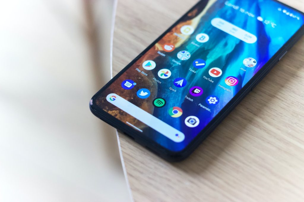 Obrázek: Máte v mobilu některou z těchto her a aplikací? Na Čechy útočí bankovní virus Obrázek: Máte v mobilu některou z těchto her a aplikací? Na Čechy útočí bankovní virus