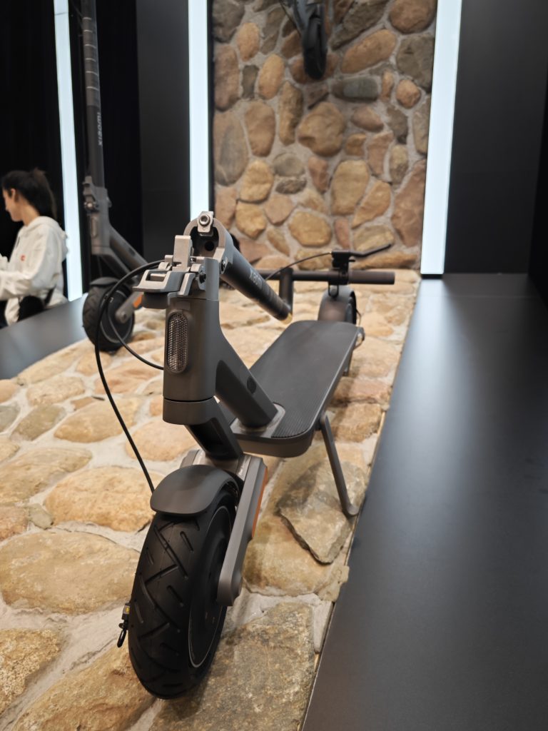 Obrázek: Xiaomi Electric Scooter 4 Ultra: Nejlepší koloběžka výrobce dorazí s dvojitým odpružením