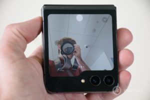 Obrázek: První dojmy: Samsung Galaxy Z Flip 5 je tenčí a s velkým vnějším displejem