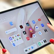 Obrázek: Huawei představil nové tablety. Huawei MatePad Pro 12.2 má povedený „papírový“ displej a 100W nabíjení