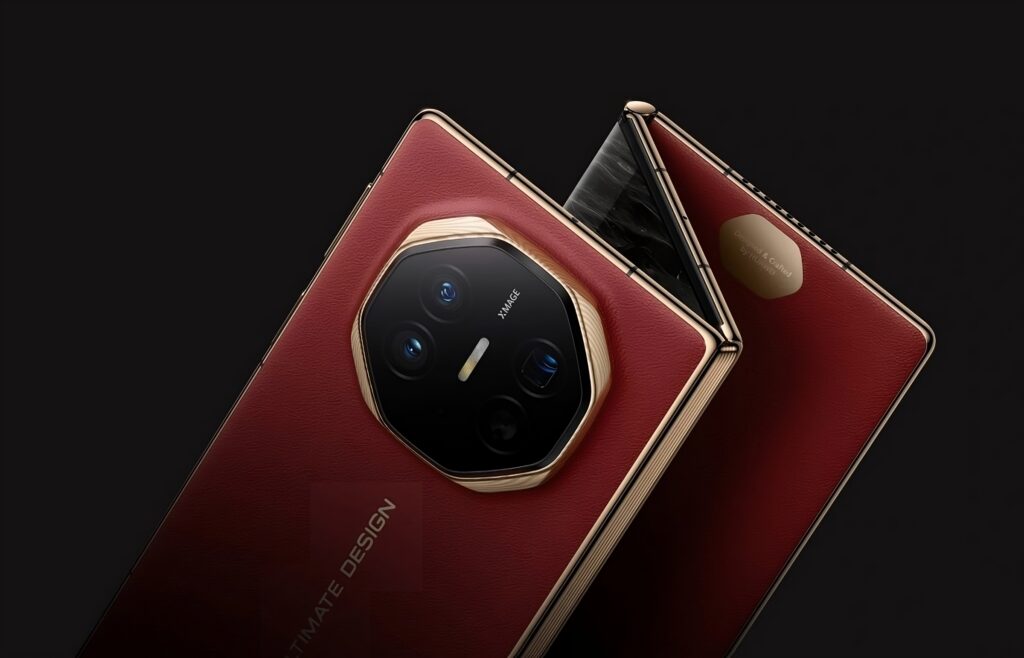 Obrázek: Tohle nemá ani Apple: Huawei Mate XT je dvojitě skládací telefon, který se umí proměnit ve velký tablet Obrázek: Tohle nemá ani Apple: Huawei Mate XT je dvojitě skládací telefon, který se umí proměnit ve velký tablet