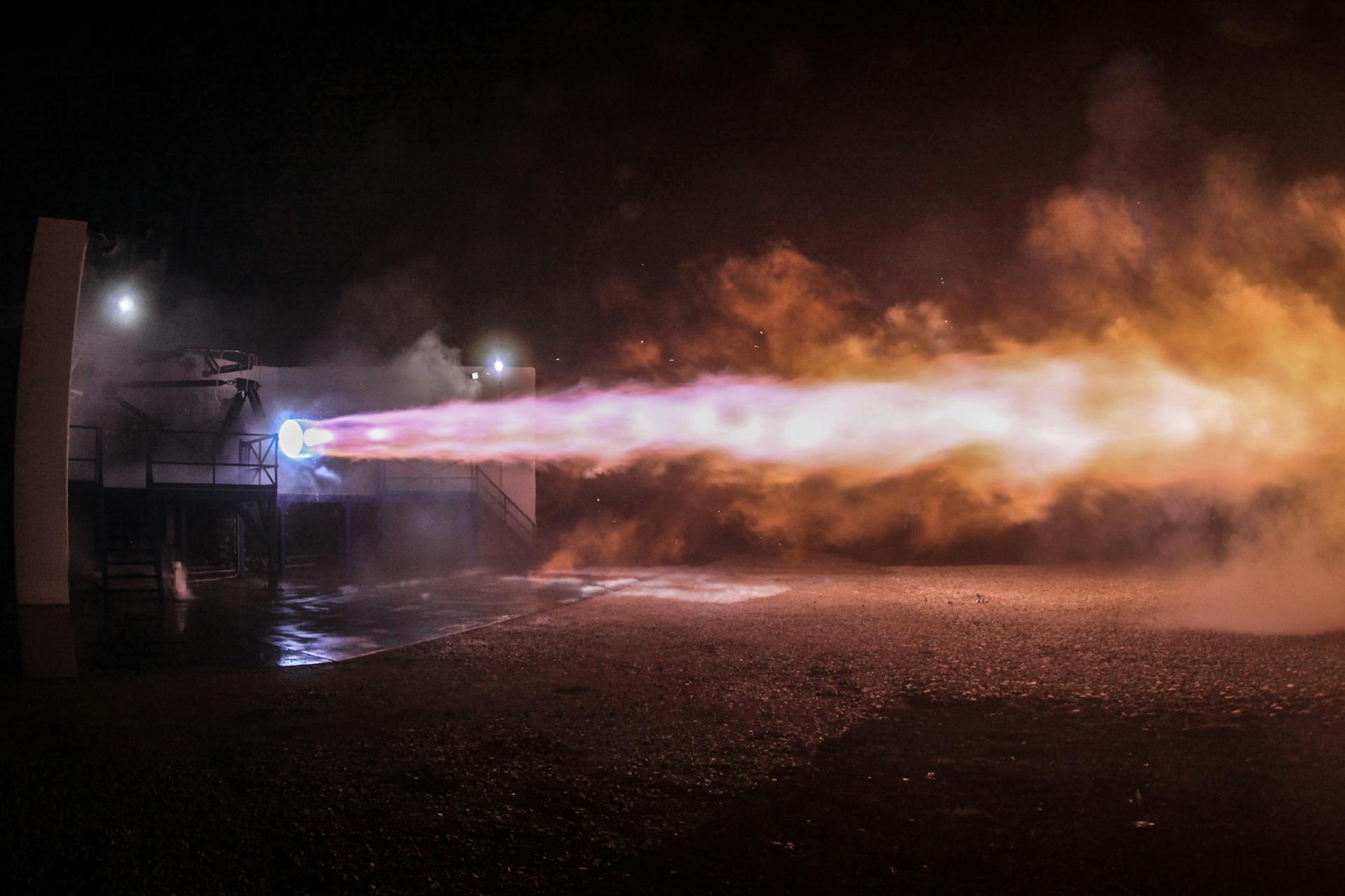 Obrázek: NASA vyvíjí nový typ raketového pohonu, který by mohl dostat člověka na Mars a Měsíc Obrázek: NASA vyvíjí nový typ raketového pohonu, který by mohl dostat člověka na Mars a Měsíc