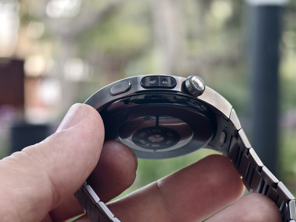 Obrázek: Displej jasnější než iPhone a 10 dní výdrže: Nové Huawei Watch překvapily cenou