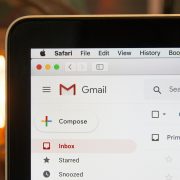 Obrázek: Novinky ze světa AI #110: Spor o citlivá data, nové videogenerátory a Gmail automaticky odepisující na e-maily