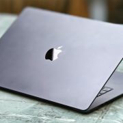 Obrázek: Že Mac není na hraní? Cyberpunk 2077: Ultimate Edition míří i na 5 let staré počítače s macOS a čipy Apple Silicon
