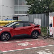 Obrázek: Proč jsou Češi skeptičtí k elektromobilům? Nemají s nimi zkušenost a věří mýtům, které už dávno neplatí
