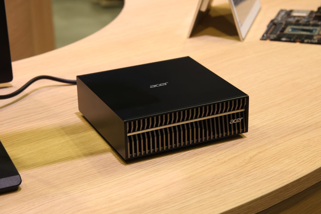 Obrázek: Acer vypustil AI bestii: Veriton GN100 nabízí výkon až 1 PFLOPS v krabičce o velikosti knihy