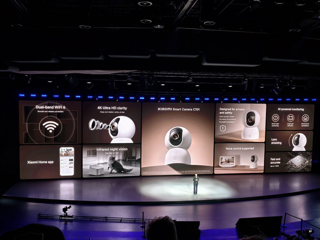 Obrázek: Nová Xiaomi Smart Camera C701 stojí pár korun: Otočná 360° kamera zvládá AI hlídání dětí a domácích mazlíčků