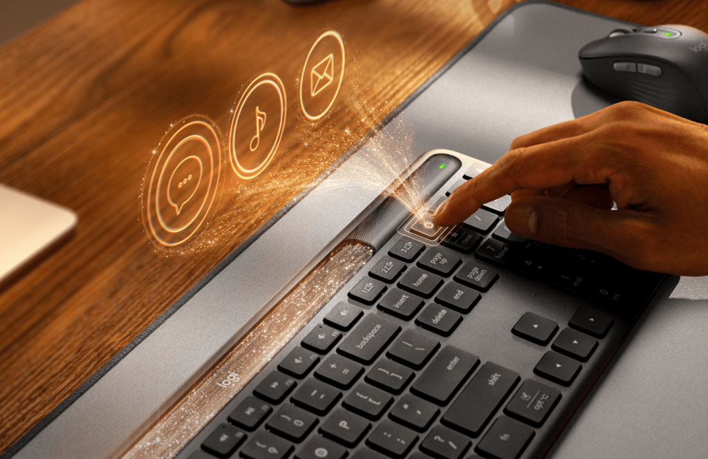Obrázek: Logitech Signature Slim Solar+: Klávesnice bez drátů a bez nabíjení