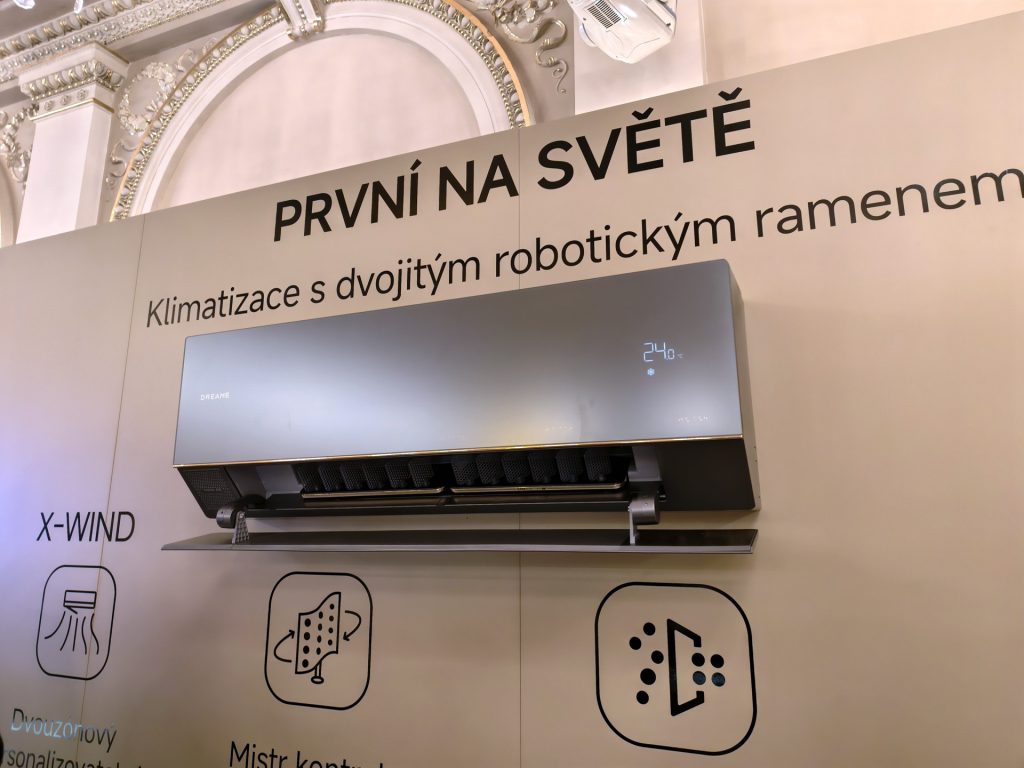Obrázek: Dreame má robovysavače, které vylezou schody a seberou prádlo ze země. Nyní chce ovládnout české domácnosti