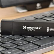 Obrázek: Test Kingston IronKey D500S: Šifrovaná flashka vhodná pro CIA i armádu ochrání vaše největší tajemství