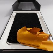 Obrázek: Antireflexní úprava lepší než u Samsungu? PanzerGlass Stealth pro nové iPhony to dokáže