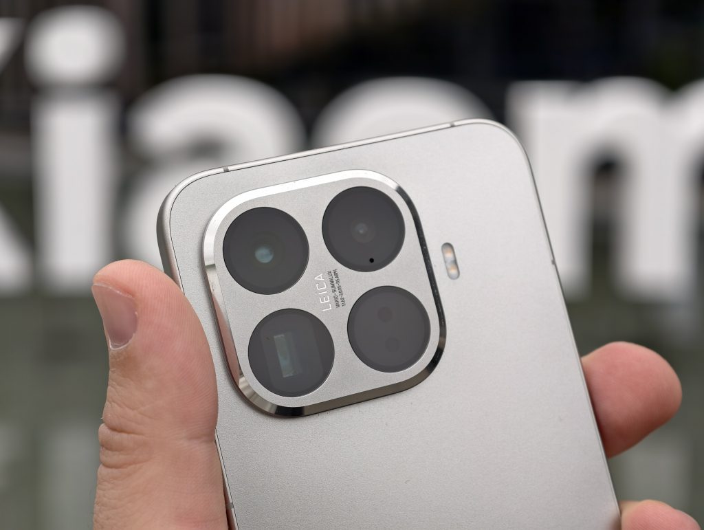 Obrázek: Xiaomi 15T Pro funguje jako vysílačka i bez operátora. Novinka dostala prémiový fotoaparát, skvělá je i česká cena