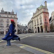 Obrázek: Místo zážitků jen fotky: Průzkum odhalil, že 57 % Evropanů si užívání kazí neustálým fotografováním