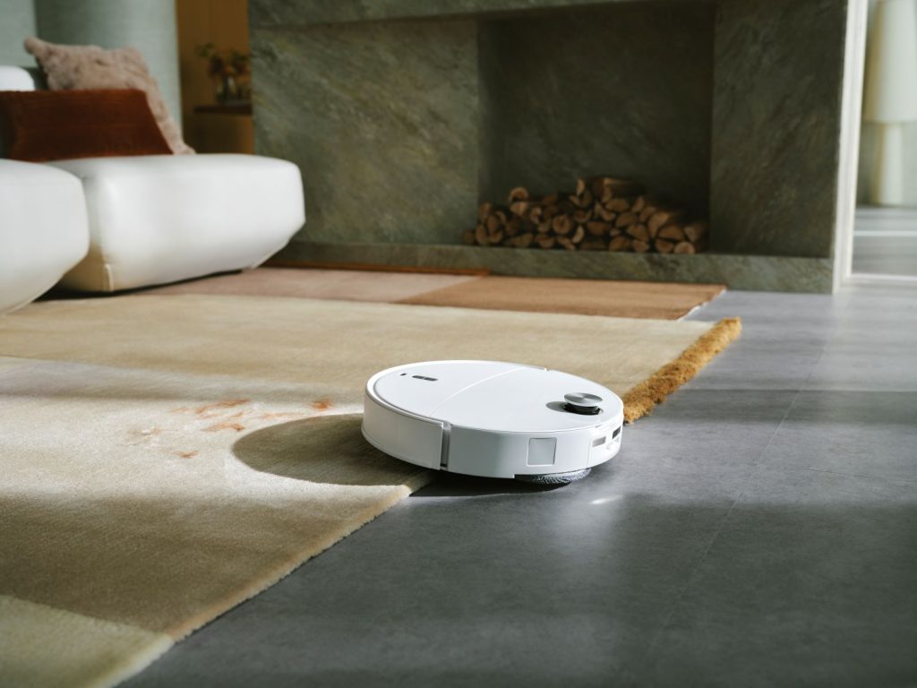 Obrázek: Roborock představil novinky pro český trh. Má nejtenčí chytrý robovysavač s LiDARem