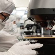 Obrázek: Co se děje s telefonem předtím, než ho koupíte? Navštívili jsme testovací laboratoře značky HONOR