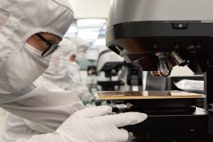 Obrázek: Co se děje s telefonem předtím, než ho koupíte? Navštívili jsme testovací laboratoře značky HONOR