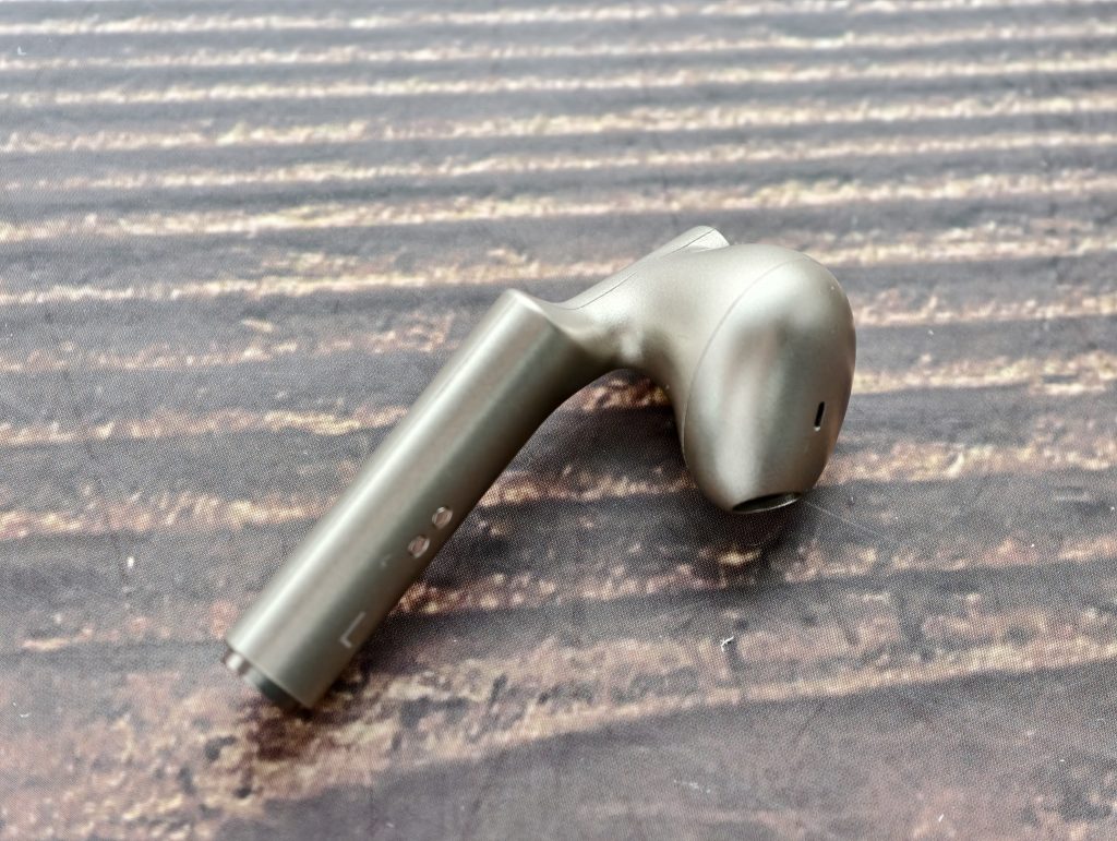 Obrázek: Recenze AI překladače Timekettle W4: Zkusili jsme mluvit česky v Číně a fungovalo to