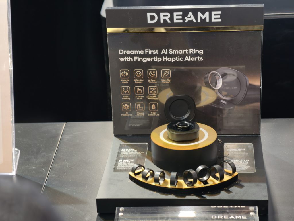 Obrázek: Chytré hodinky od výrobce vysavačů se umí nafouknout a změří i krevní tlak