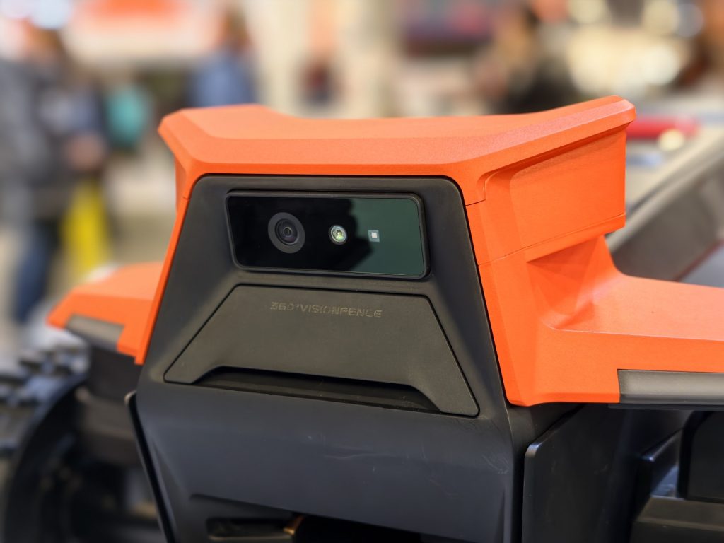 Obrázek: Viděli jsme budoucnost robotických sekaček. Navimow dorazí na český trh již v únoru