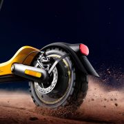 Obrázek: Elektrická koloběžka Xiaomi 6 Series Ultra ujede až 75 km a dobije se za hodinu