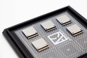 Obrázek: Český úspěch na cestě k Měsíci: Unikátní detektory z Prahy chrání posádku Artemis II před radiací