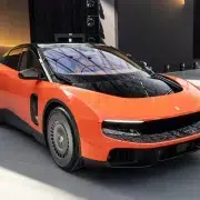 Obrázek: Apple Car nakonec dorazilo. Vyrobilo ho Ferrari, prodává za 14 milionů a vypadá trochu jako Tesla Obrázek: Apple Car nakonec dorazilo. Vyrobilo ho Ferrari, prodává za 14 milionů a vypadá trochu jako Tesla