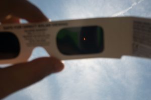 Obrázek: Vyprodáno: Takhle si zatmění užijete bezpečně i bez brýlí